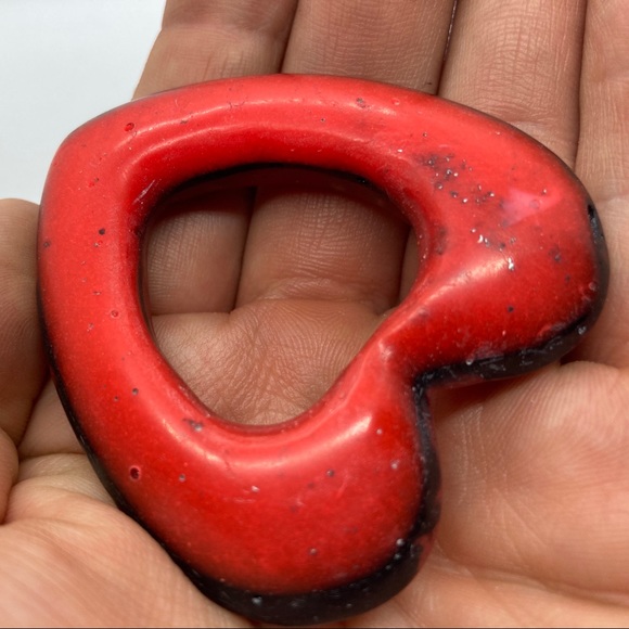 “Heart Rise” Vessel Heart Talisman - Picture 8 of 15